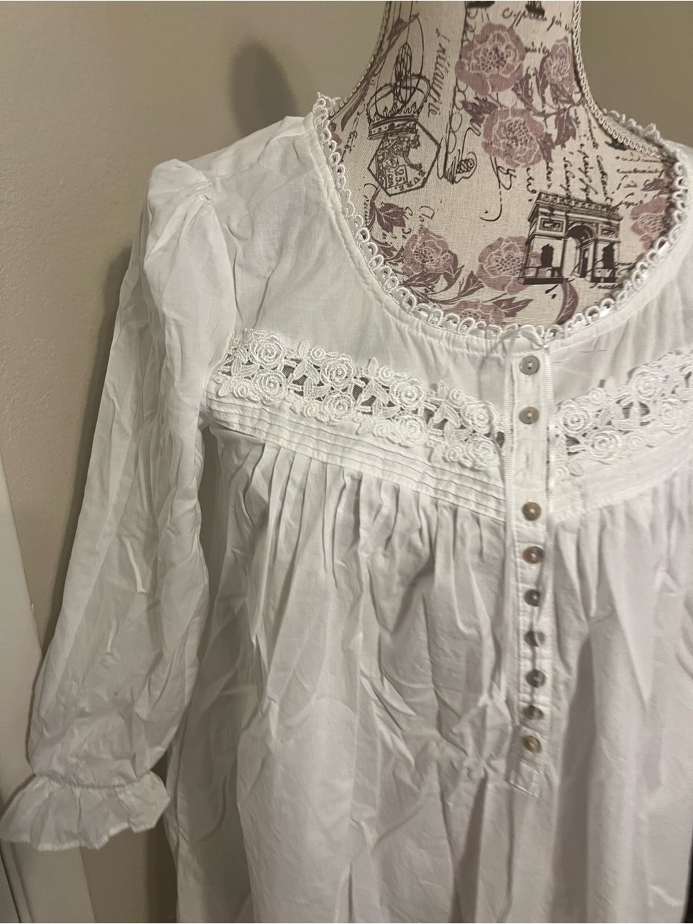 Eileen West Women's White Cotton Nightgown with Lace Yoke - Picture 2 of 5